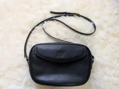 Burberry ブラックレザー ショルダーバッグ