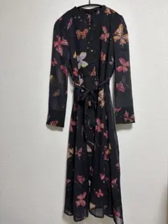 蝶柄シフォン長袖ワンピース