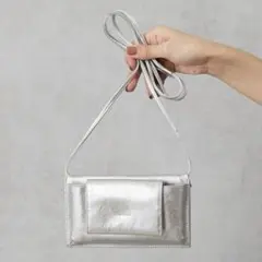 【美品】ear PAPILLONNER モバイルウォレット横型ショルダーバッグ