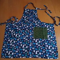 ムーミン エプロン 花柄 ネイビー　ポケット付き