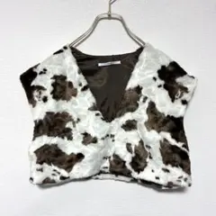 ✨良品✨ アトモス 【F】 ベスト ♡ ショートファー cow柄 Ｖネック