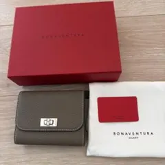 【美品】ボナベンチュラ ベアトリーチェ トリフォールド 財布 エトープ 2026年最新】ベアトリーチェ トリフォールドの人気アイテム - メルカリ