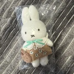 2026年最新】花柄のワンピースを着たミッフィーの人気アイテム - メルカリ