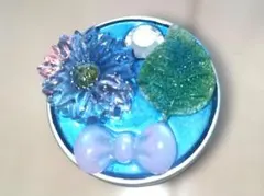 【ハンドメイド】花とリボンモチーフ 小物入れ レジン製　マルチケース