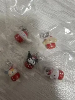 サンリオキャラクターズ いちごめじるしアクセサリー ガチャ