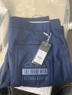 adidas ネイビー ゴルフパンツ