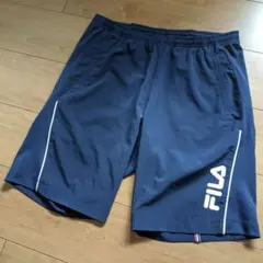 値下げ　フィラ　　ハーフパンツ　　紺色