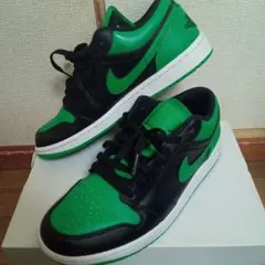 特価早い者勝ち ！エア ジョーダン 1 ロー ブラックラッキーグリーン-ホワイト