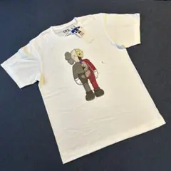 Uniqlo kaws UT Tシャツ
