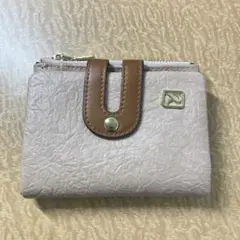 二つ折り財布 薄いピンク 合成皮革