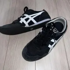 オニツカタイガー スニーカー