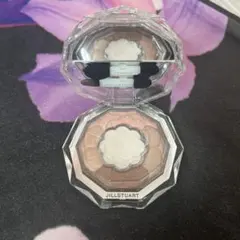 ジルスチュアート　 ブルームクチュールアイズ01 お値下げ