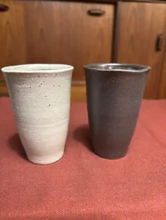 陶器製タンブラー 白と黒 2個セット