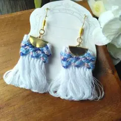 再販9 フリンジ 白 ブルー ピアス イヤリング タッセル ハンドメイド