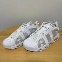 NIKE AIR MORE UPTEMPO ホワイト スニーカー