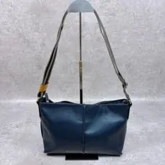 【美品】Vivienne Westwood ショルダーバッグ レザー ネイビーのサムネイル