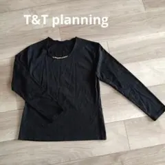 ビーズ装飾付きブラック長袖トップス　M