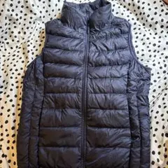 【美品】ユニクロ　ウルトラライトダウンベスト　ネイビー/M