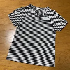 ボーダー Tシャツ 肩出し