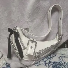 ホワイト チェーン付きハンドバッグ・ショルダー用のチェーン付き