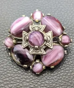 紫色　花形　ブローチ　ヴィンテージ