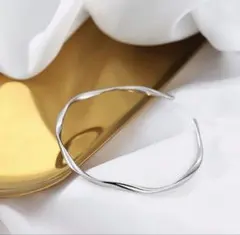 シルバー925 ウェーブ バングル ブレスレット 刻印あり 華奢 ニュアンス