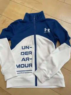 UNDER ARMOUR ジップアップパーカー