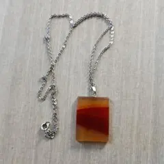 ネックレス　 赤とオレンジ