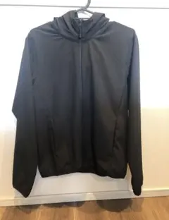 【新品未使用】しまむら　クロッシースポーツ　フード付きパーカーブラック