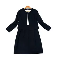 ナチュラルビューティベーシック ノーカラー フォーマルワンピースセットアップ