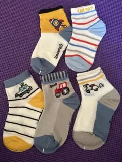 キッズ靴下5足セット（宇宙ロケット・車・トラクター）