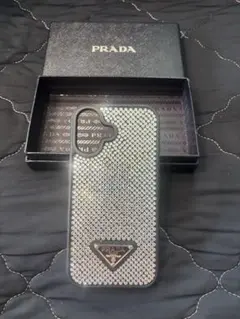 PRADA ストーン装飾 iPhone17ケース - メルカリ