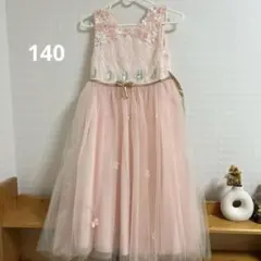 ピンクの花飾り付きドレス 14/140