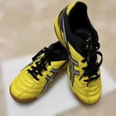 ASICS サッカーインドアシューズ イエロー