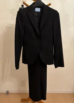 スーツカンパニーレディースビジネススーツ９号サイズ