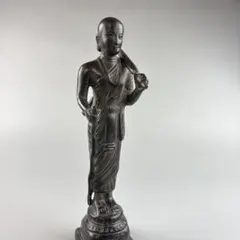 古代様式を持つ古銅誕生仏桐箱入 - メルカリ