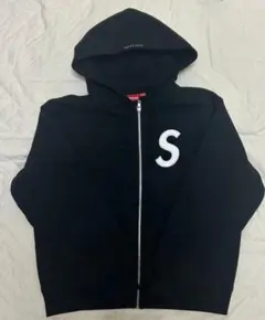 2026年最新】supreme パーカー ブラックの人気アイテム - メルカリ