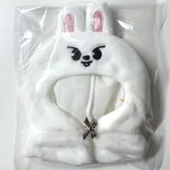 美品中古【匿名】Stray Kids スキズ リービット アウトフィット ケープ