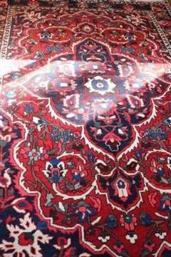 ＜１点物＞　ペルシャ絨毯　バクティアリ　２０５×１４５ｃｍ　ヴィンテージラグ 1点物＞ ペルシャ絨毯 バクティアリ 205×145cm ヴィンテージ