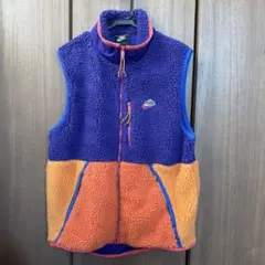 Nike フリースジャケット ノースリーブ