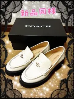 【未使用品】 COACH ローファー 22.5㎝ 中古・古着通販】COACH (コーチ) ローファー ブラック サイズ