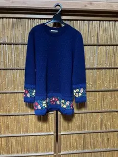 イブサンローラン　ネイビー 花柄　長袖ニットのサムネイル