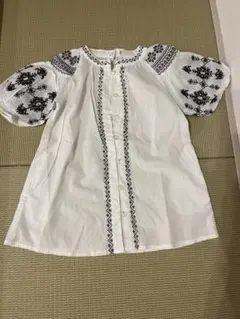 BREEZE 刺繍入りブラウス ホワイト 80cmのサムネイル