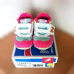 New Balance ベビーシューズ 水色/ピンク