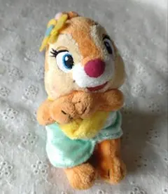 ディズニー　クラリス　ぬいぐるみバッジ