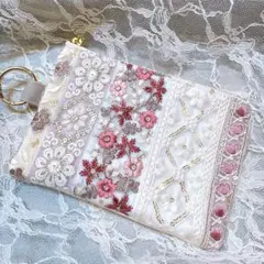 インド刺繍リボン♡ ミニポーチ 15㎝ ハンドメイドのサムネイル