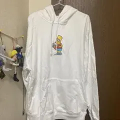 バート・シンプソン刺繍ホワイトパーカー