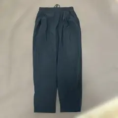UNIQLO ウルトラストレッチテーパードパンツ　ブラック　S
