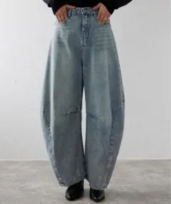 r. ホイルペイント カーブパンツ