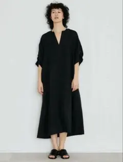 新品 TICCA リネンツイストスリーブ ワンピース ブラックのサムネイル